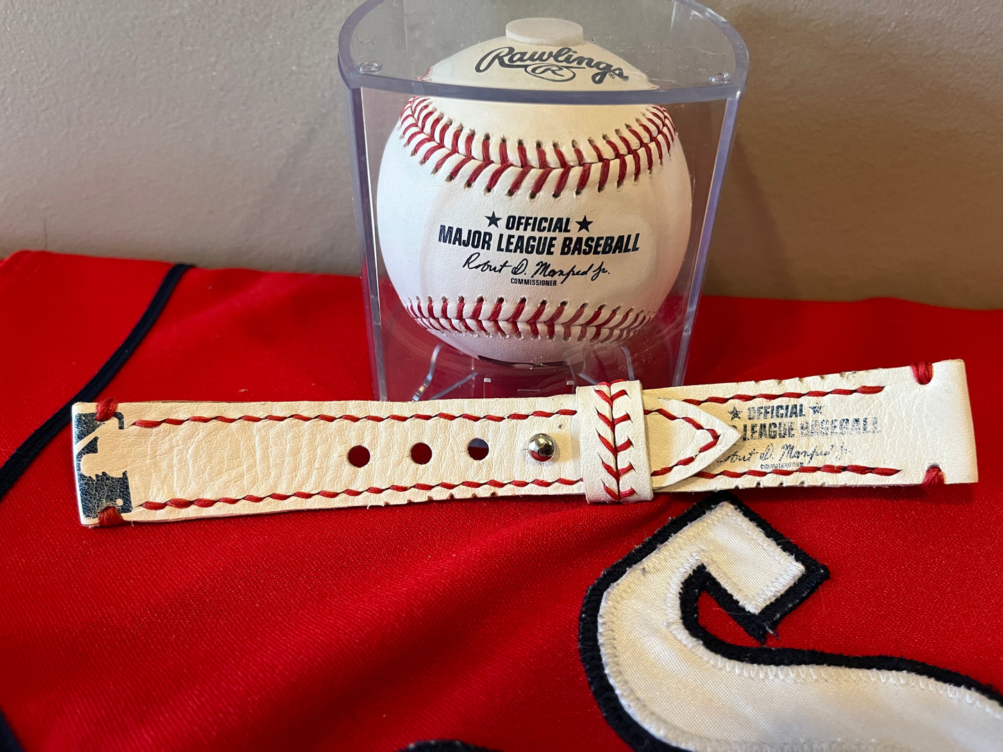 Baseball Watch Band (Apple Hardware)